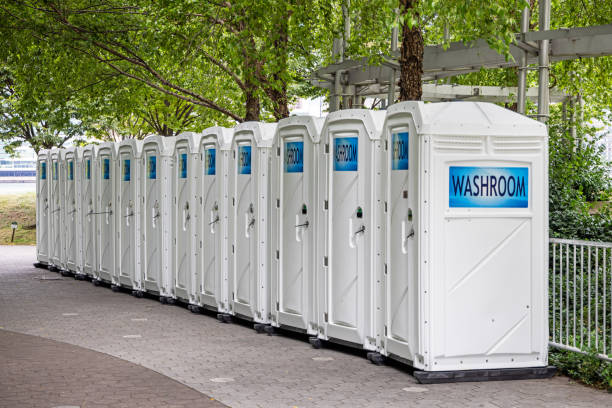Best Temporary restroom rental  in Clinton, OH