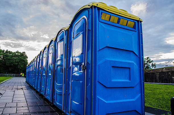 Best Porta potty rental near me  in Clinton, OH